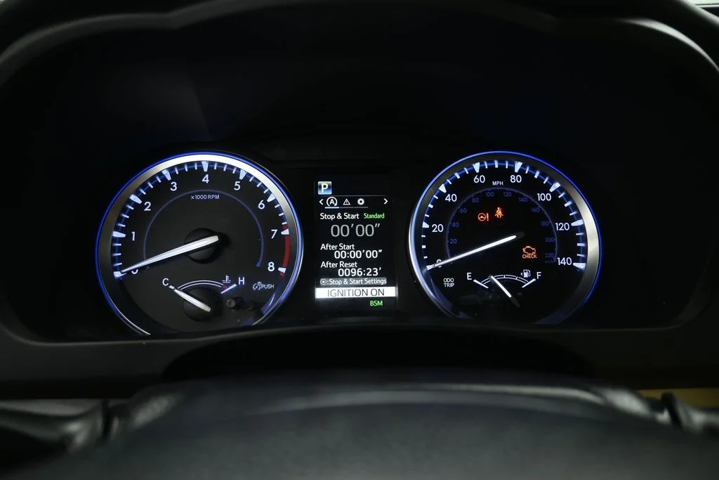 Used 2018 Black Toyota XLE image 12