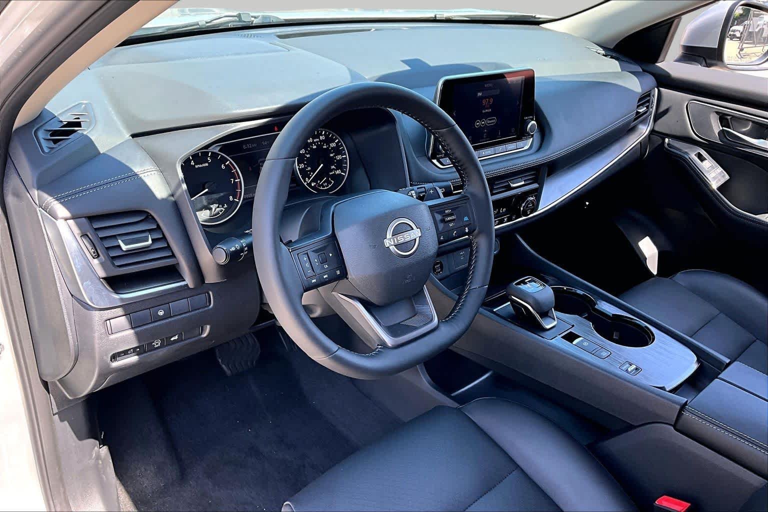 Used 2025 Brilliant Silver Metallic Nissan SV image 16