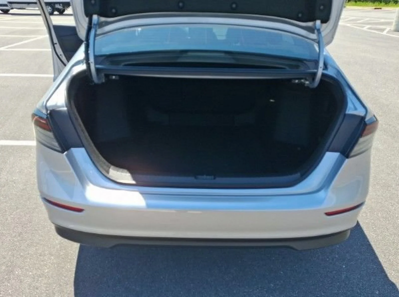 Certified Used 2025 Solar Silver Metallic Honda Sport image 13