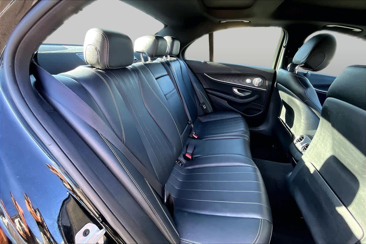 Used 2019  Mercedes-Benz E 300 image 19