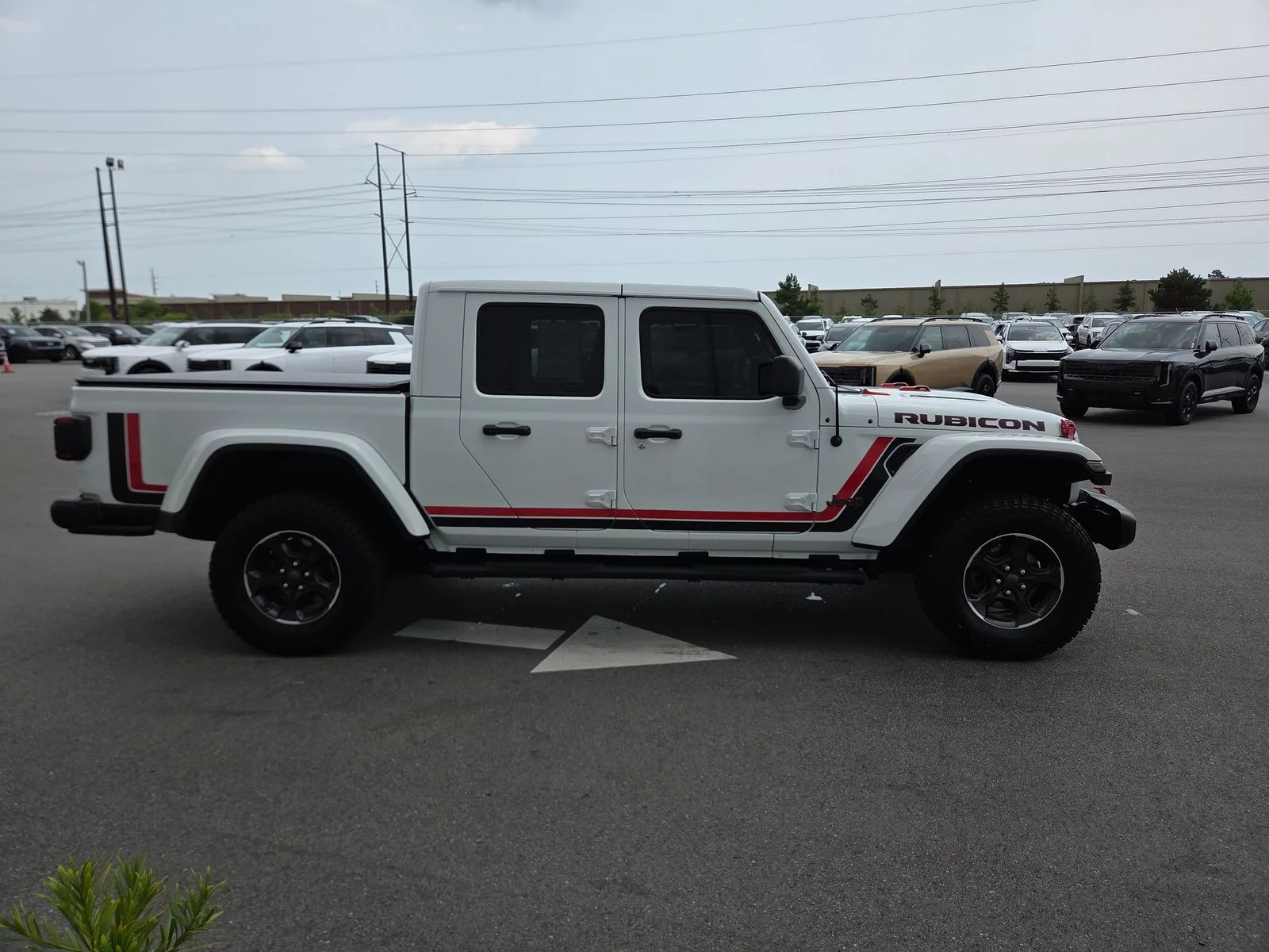 Used 2023 Bright White Clearcoat Jeep Rubicon image 7