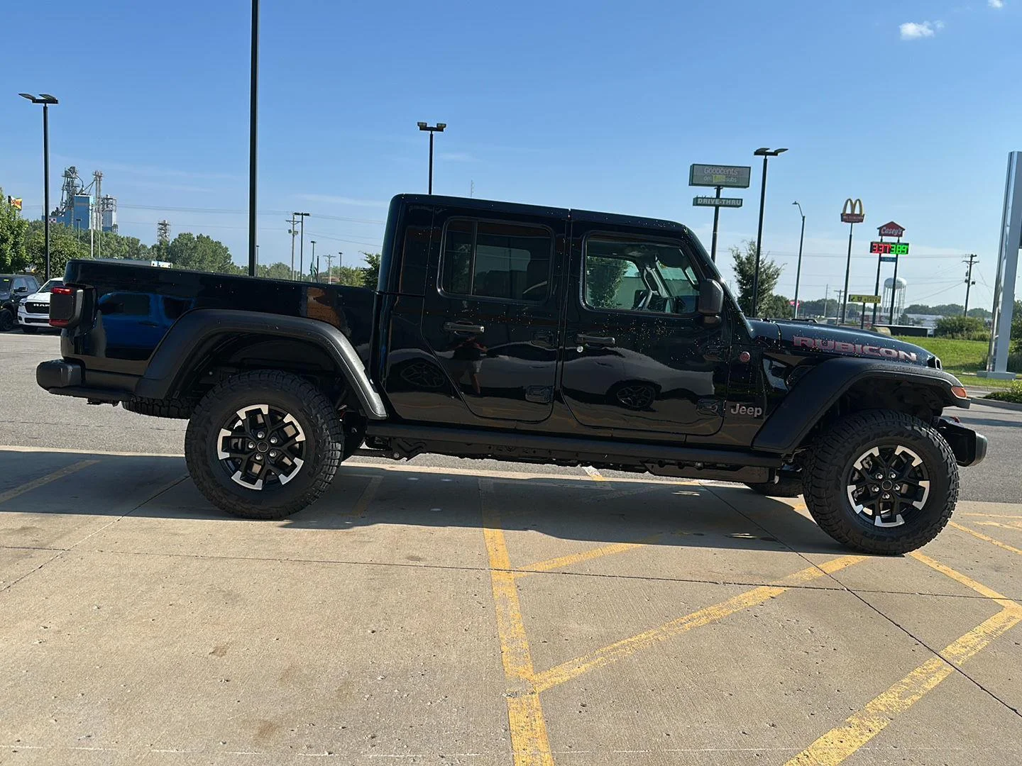 New 2026 Black Clearcoat Jeep Rubicon image 5