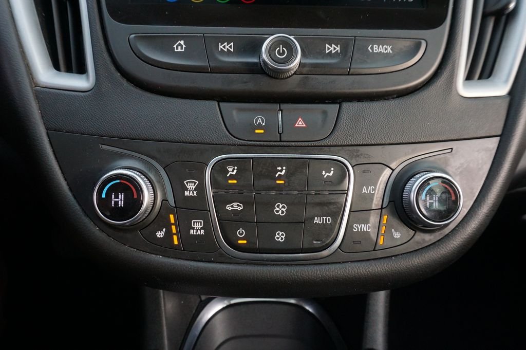 Used 2022 Red Chevrolet LT image 19