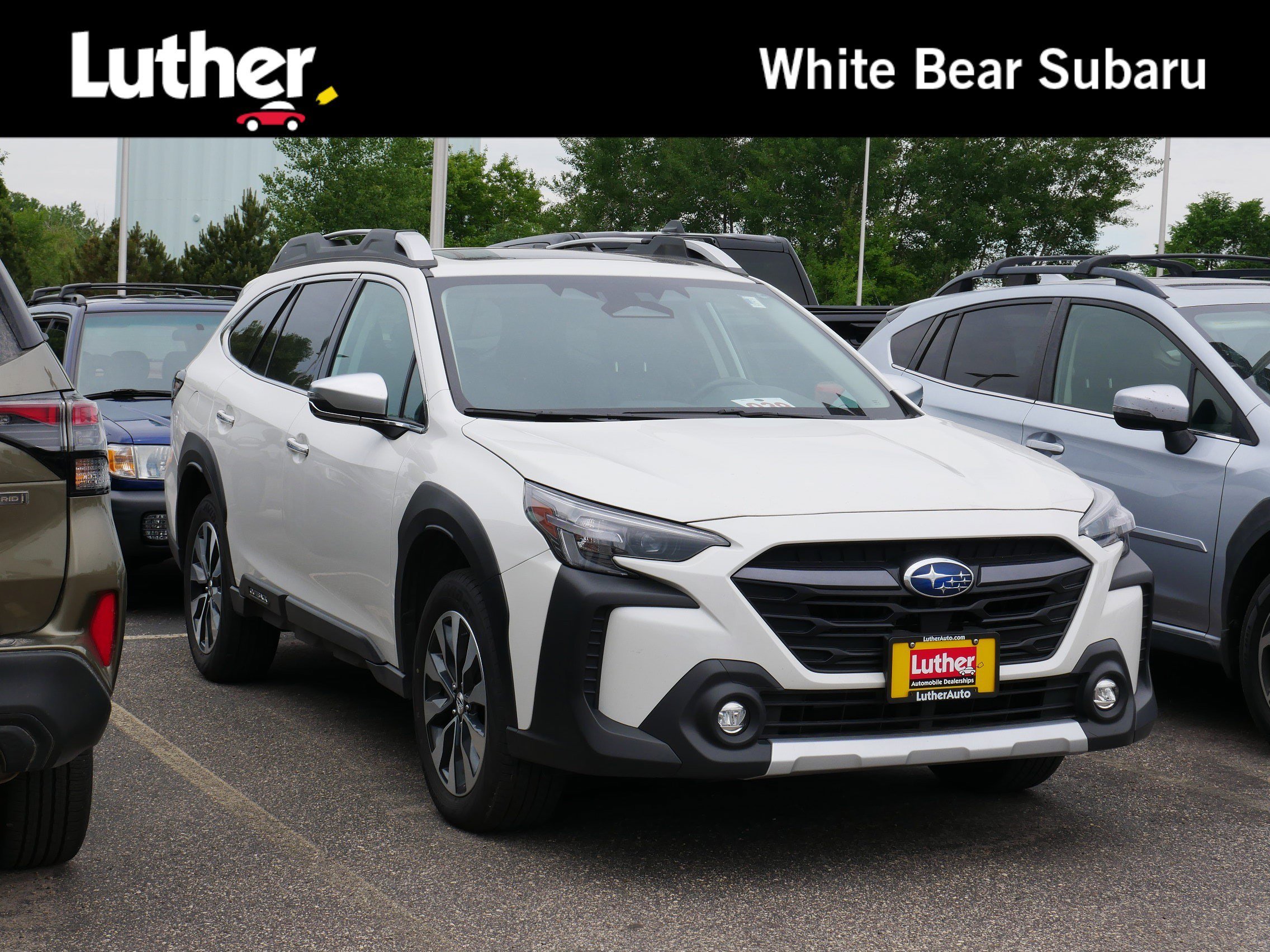 2024 Subaru Outback Touring's photo