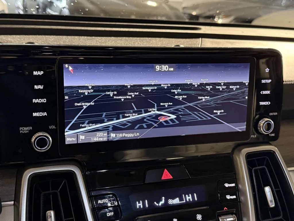 Used 2022 Black Kia S image 3