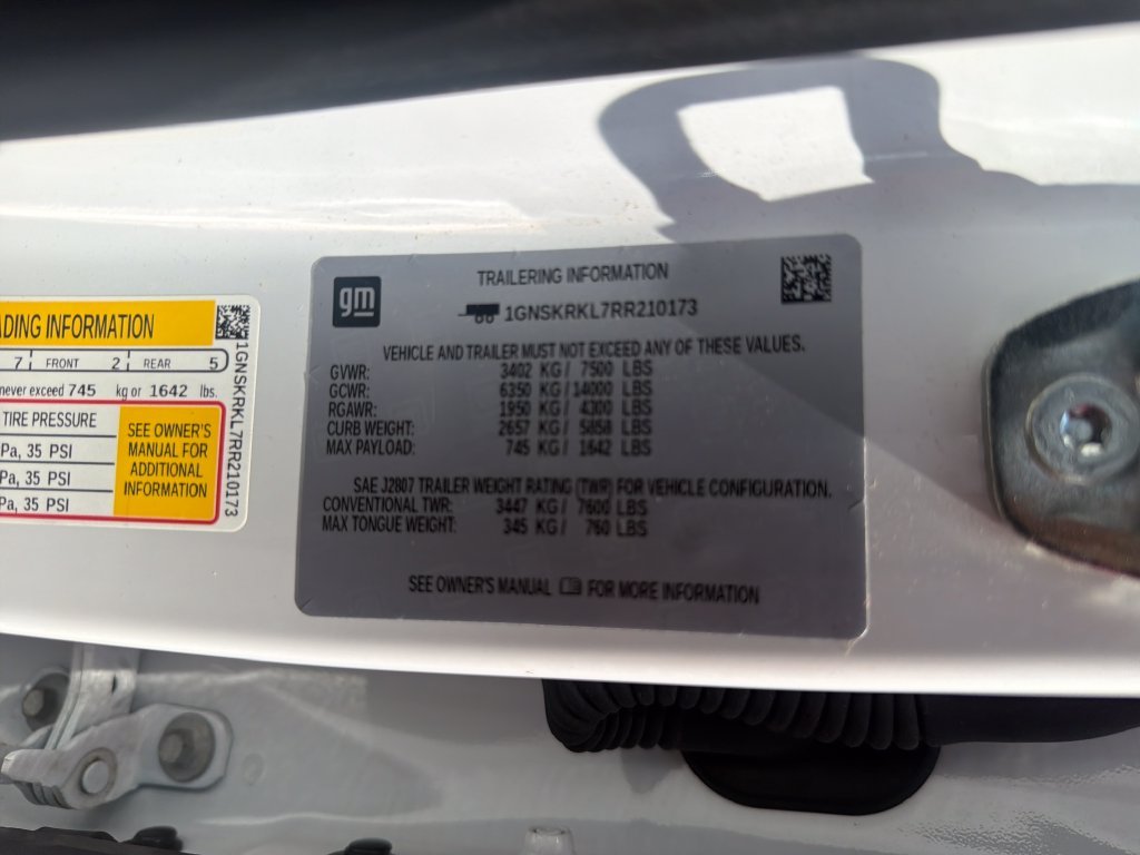 Used 2024 White Chevrolet RST image 10