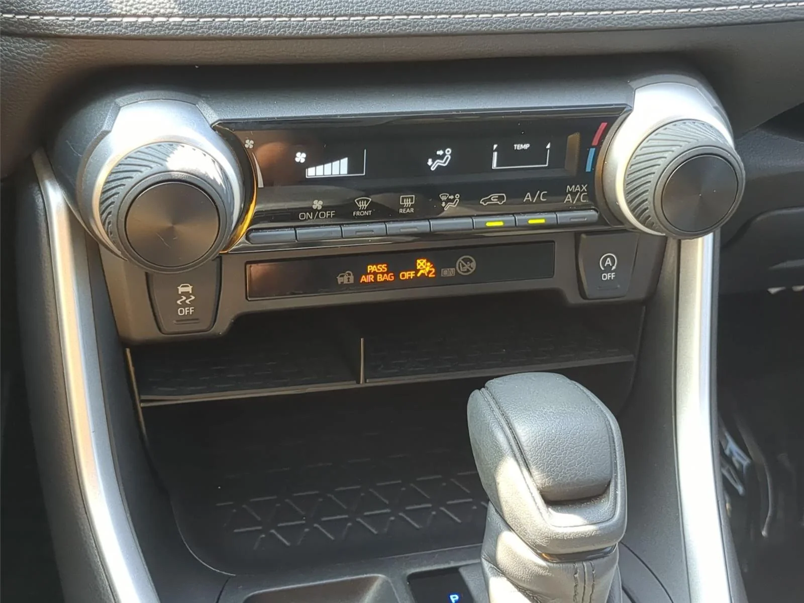 Used 2025 Silver Sky Metallic Toyota LE image 23
