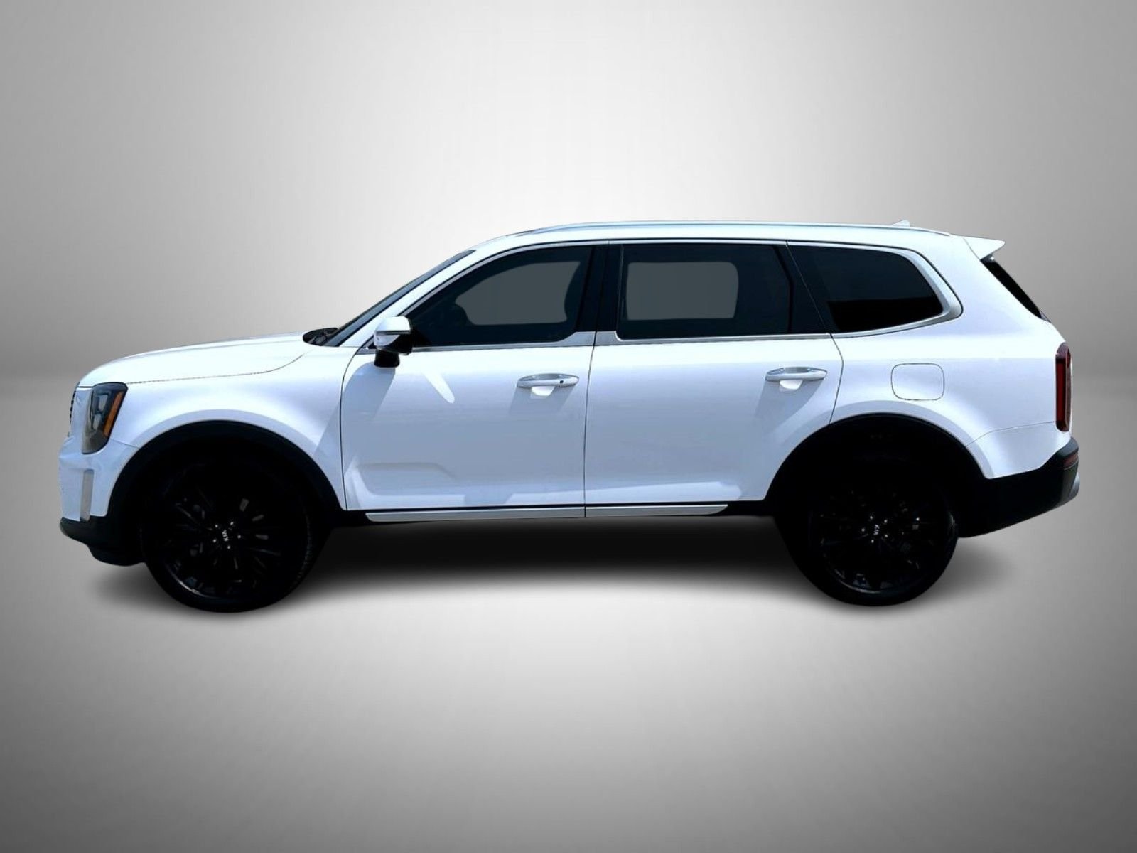 Used 2021 White Kia SX image 8