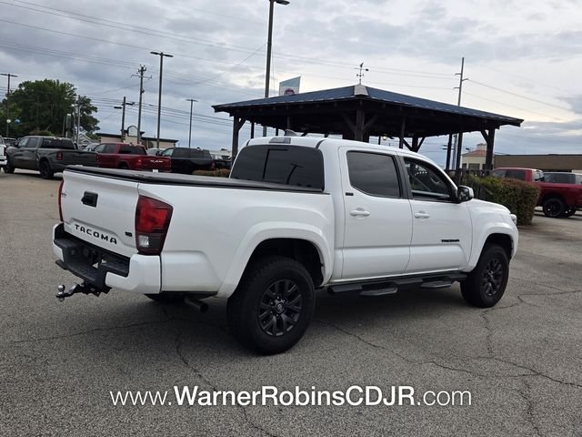 Used 2022 White Toyota SR5 image 14
