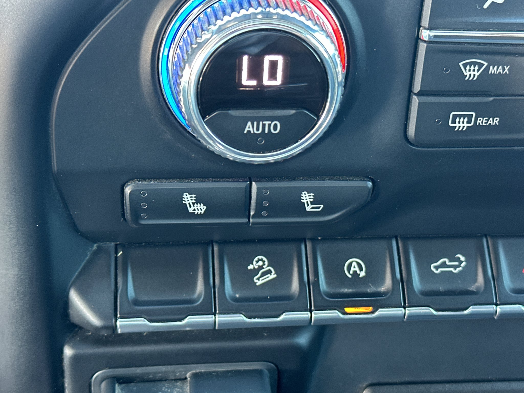 Used 2021 Quicksilver Metallic GMC Elevation image 27