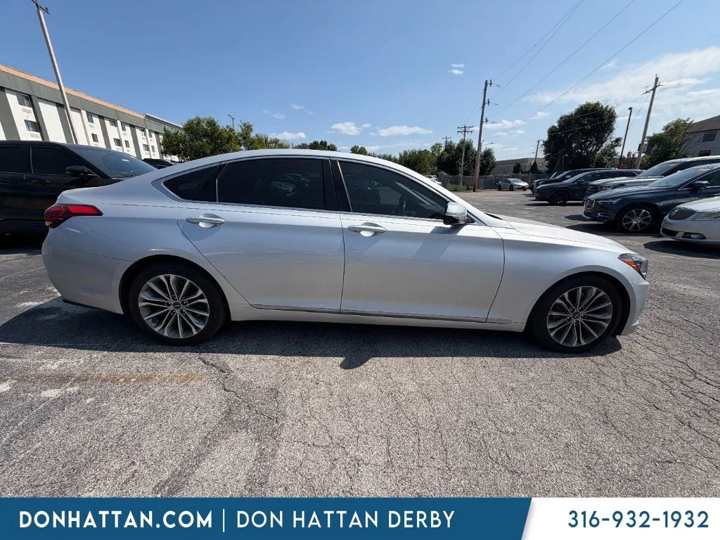 Used 2017 Silver Genesis 3.8 image 4