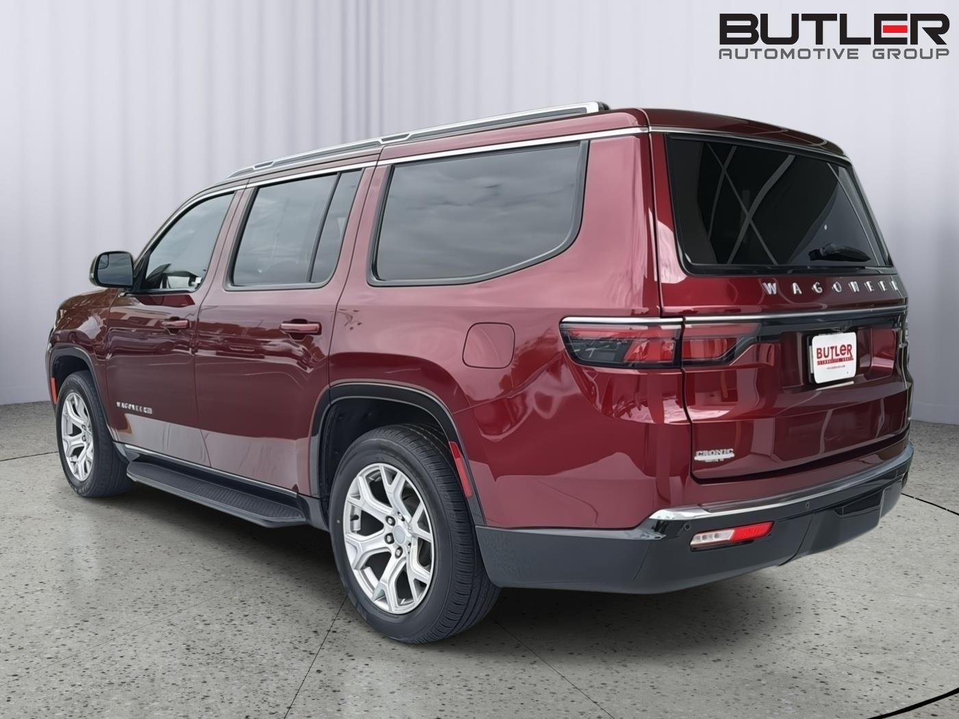 Used 2022 Velvet Red Pearlcoat Jeep Series II image 4