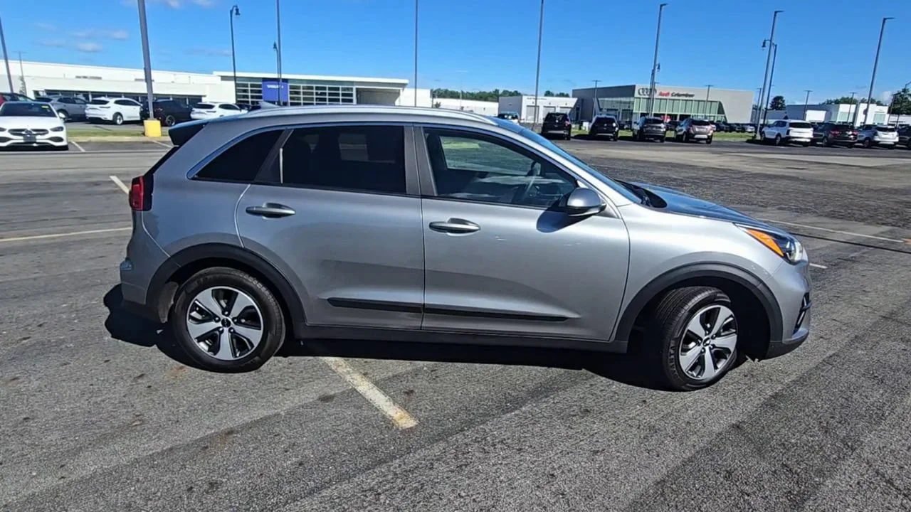 Used 2022 Gray Kia LX image 11