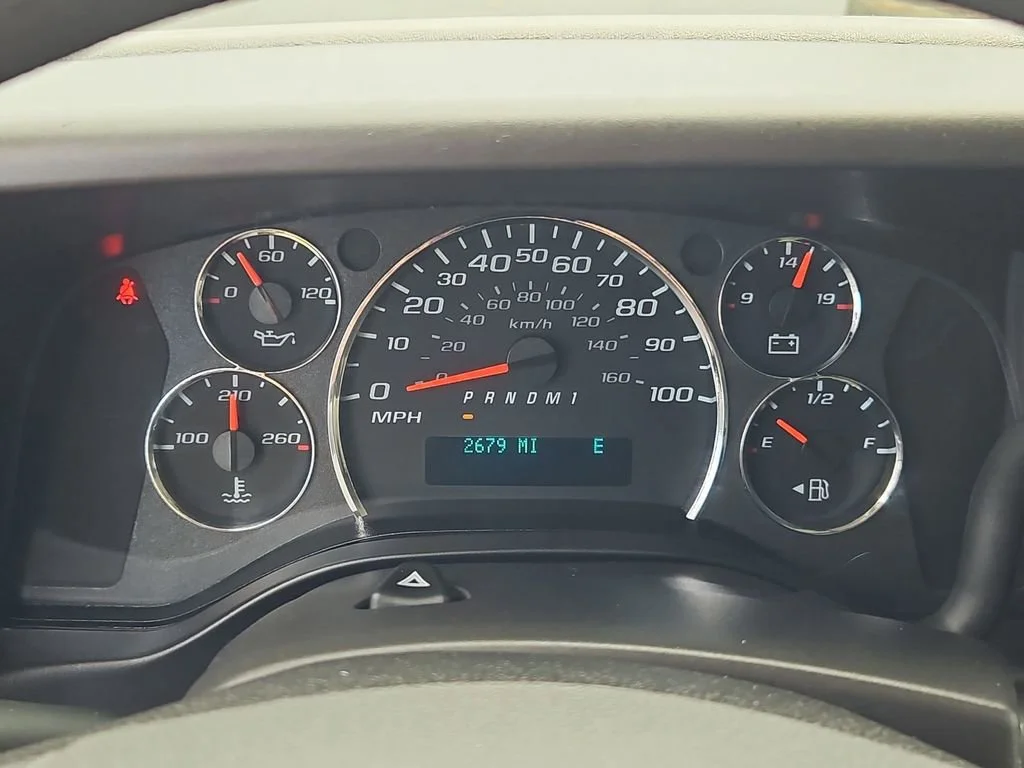 Used 2023 Summit White Chevrolet 1LS image 15