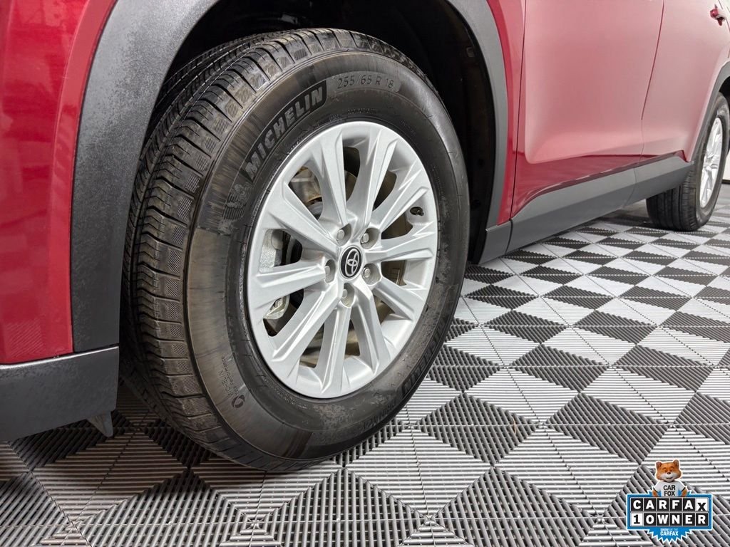 Used 2024 Ruby Flare Pearl Toyota XLE image 14