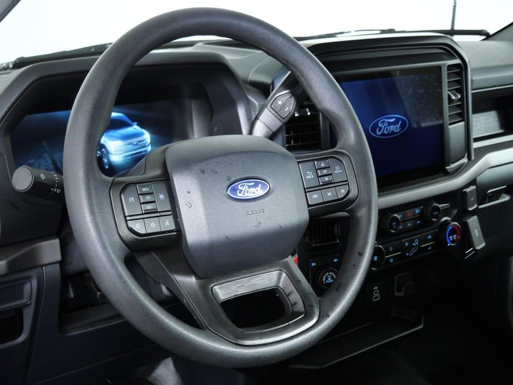 Used 2025 White Ford XL image 16