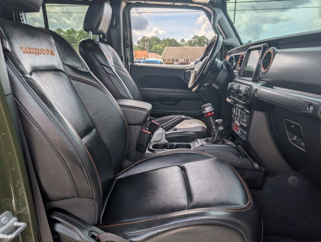 Used 2022 Green Jeep Mojave image 30