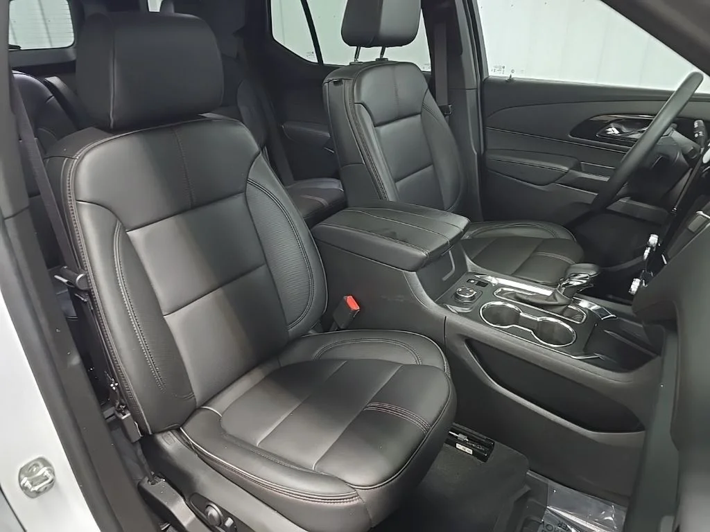 Used 2023 White Chevrolet RS image 15