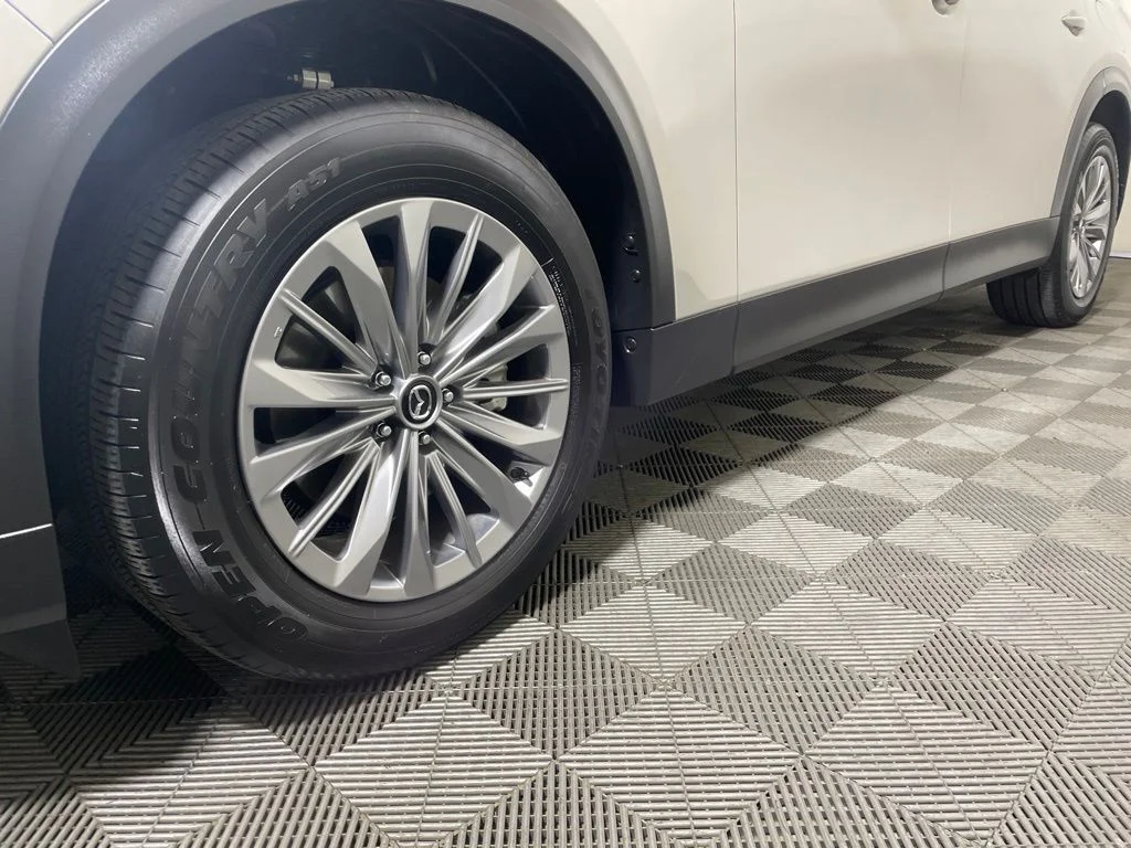 Used 2024 Silver Mazda Preferred image 27