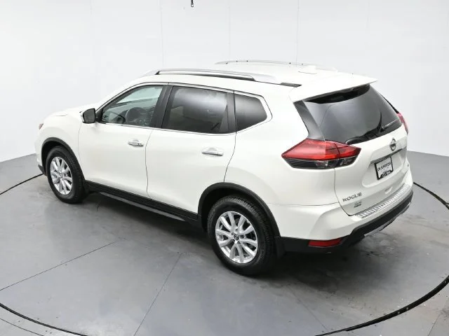 Used 2018 Pearl White Nissan SV image 37