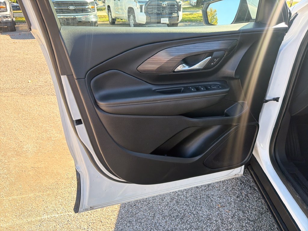 Certified Used 2024 White GMC SLE image 13
