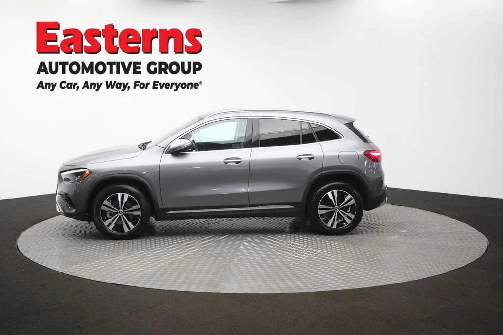 Used 2025 Gray Mercedes-Benz GLA 250 image 56