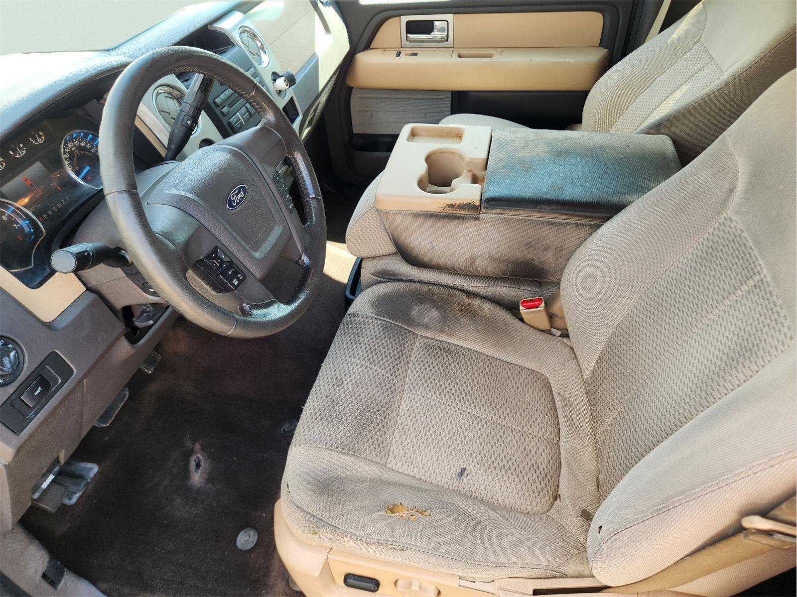 Used 2011 Pale Adobe Metallic Ford XLT image 12