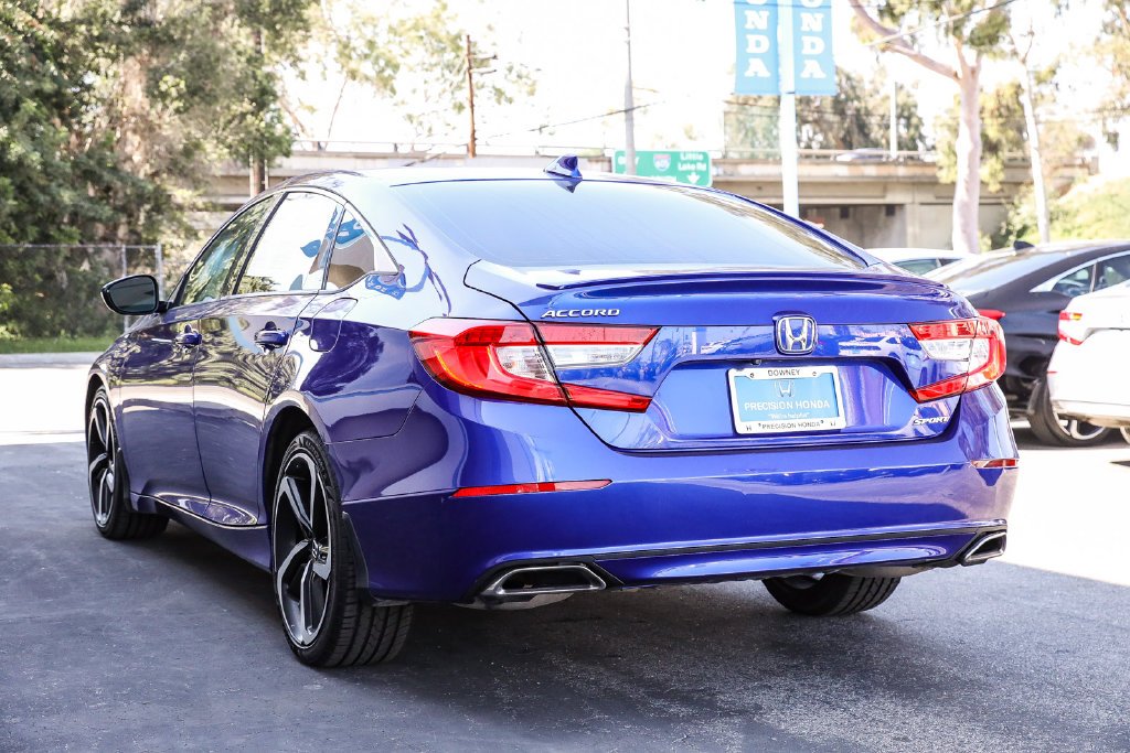 Used 2020 Still Night Pearl Honda Sport image 9
