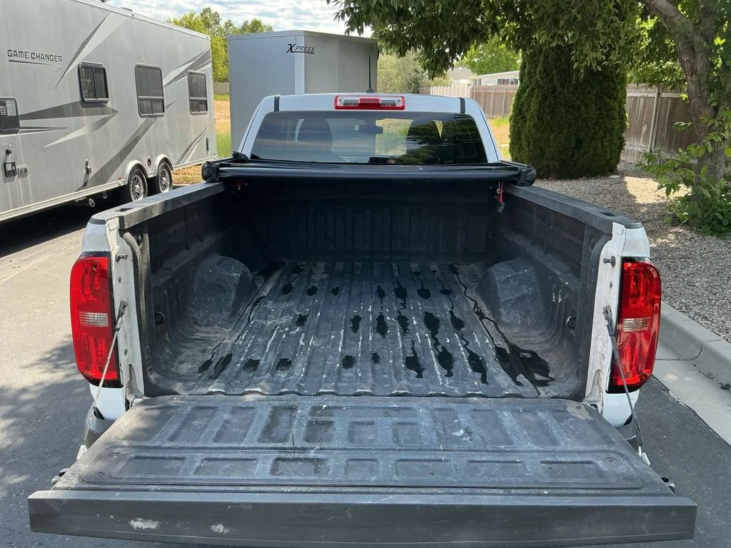 Used 2016 White Chevrolet Work Truck image 12