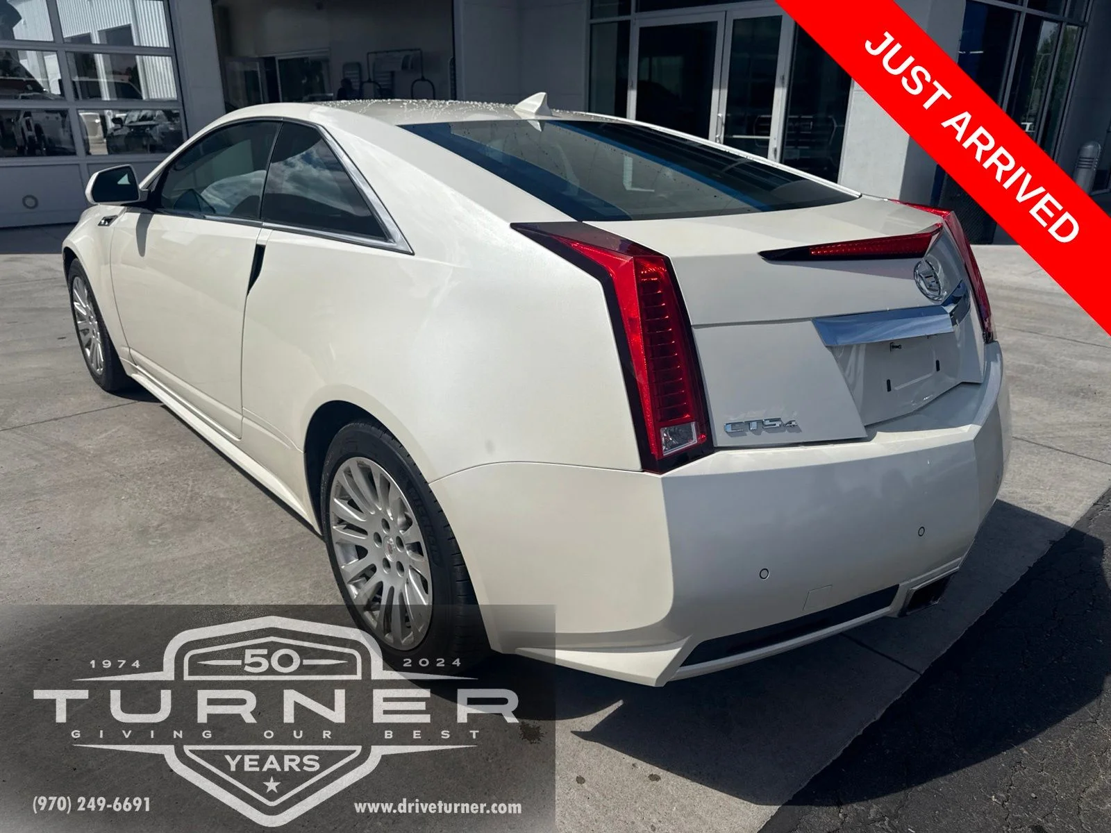 Used 2014 White Cadillac Base image 3