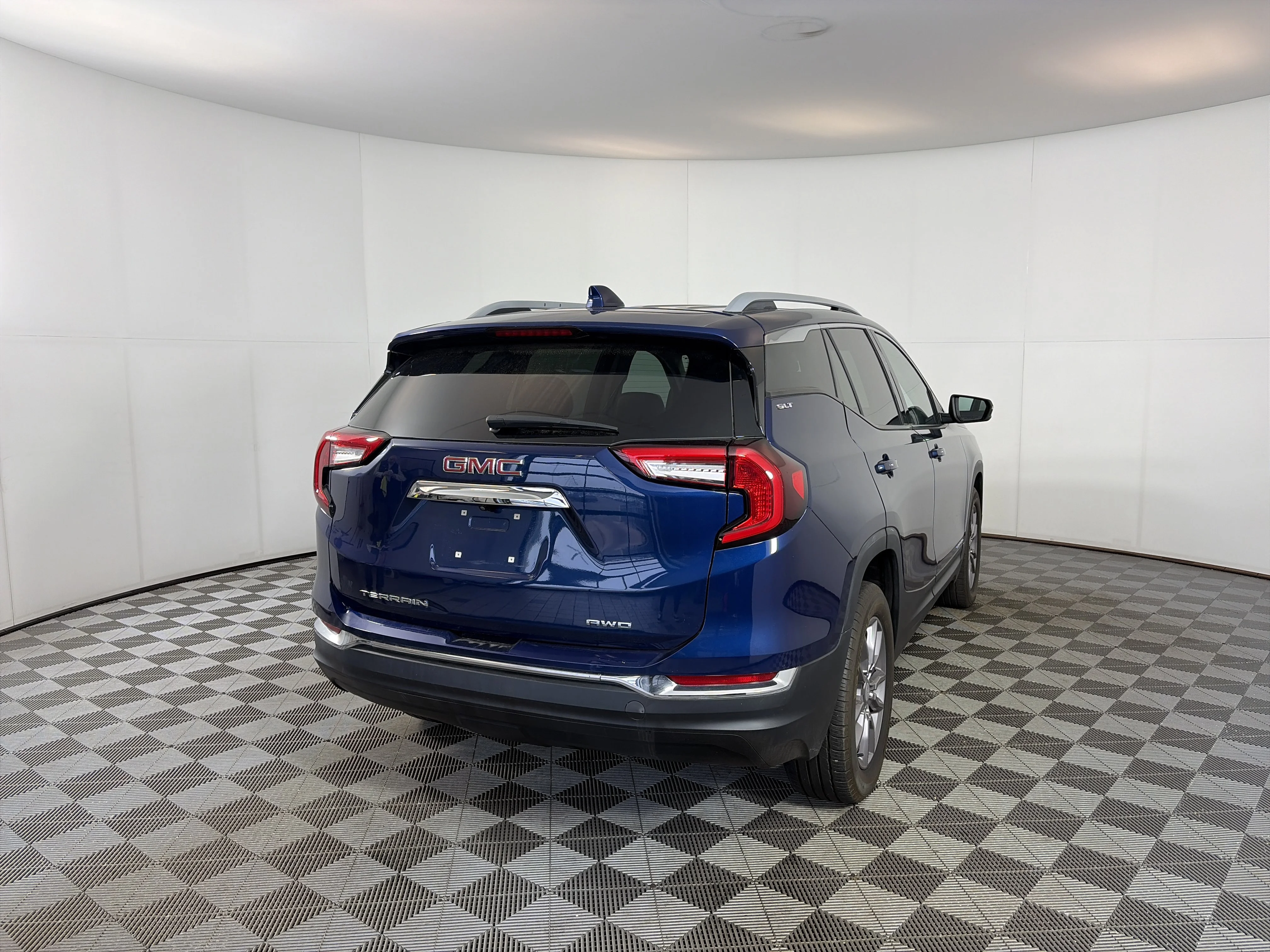 2023 GMC Terrain SLT - Photo 10