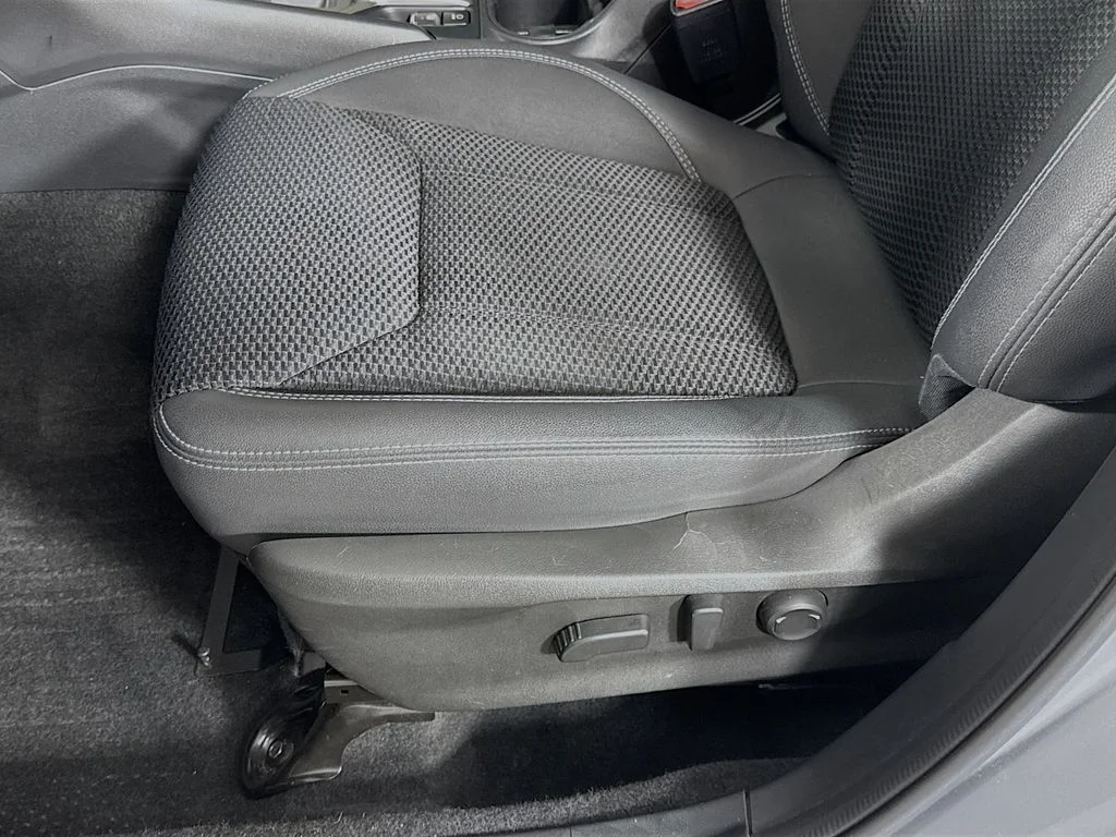 Used 2020 Silver Subaru Premium image 22