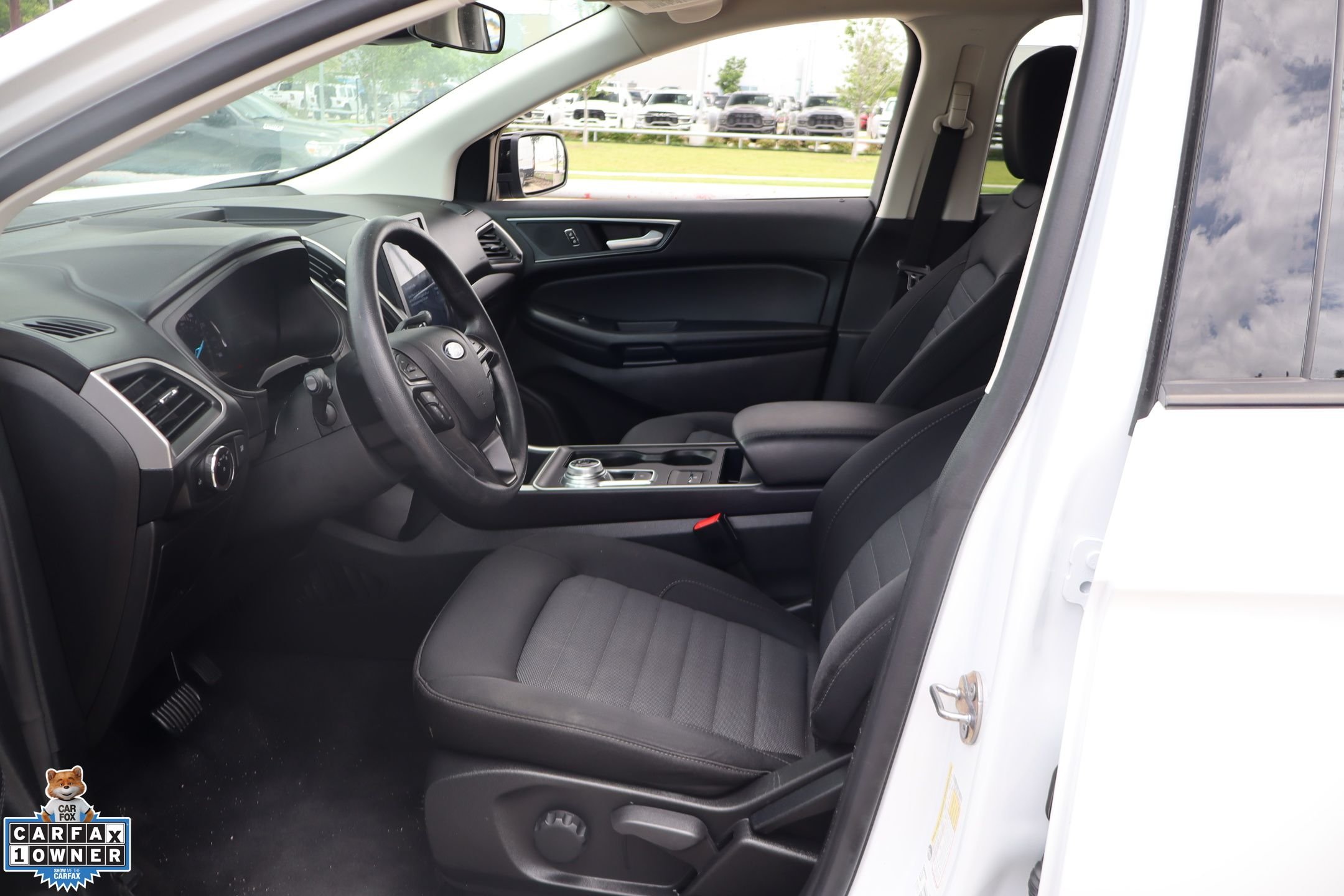Used 2024 White Ford SE image 23