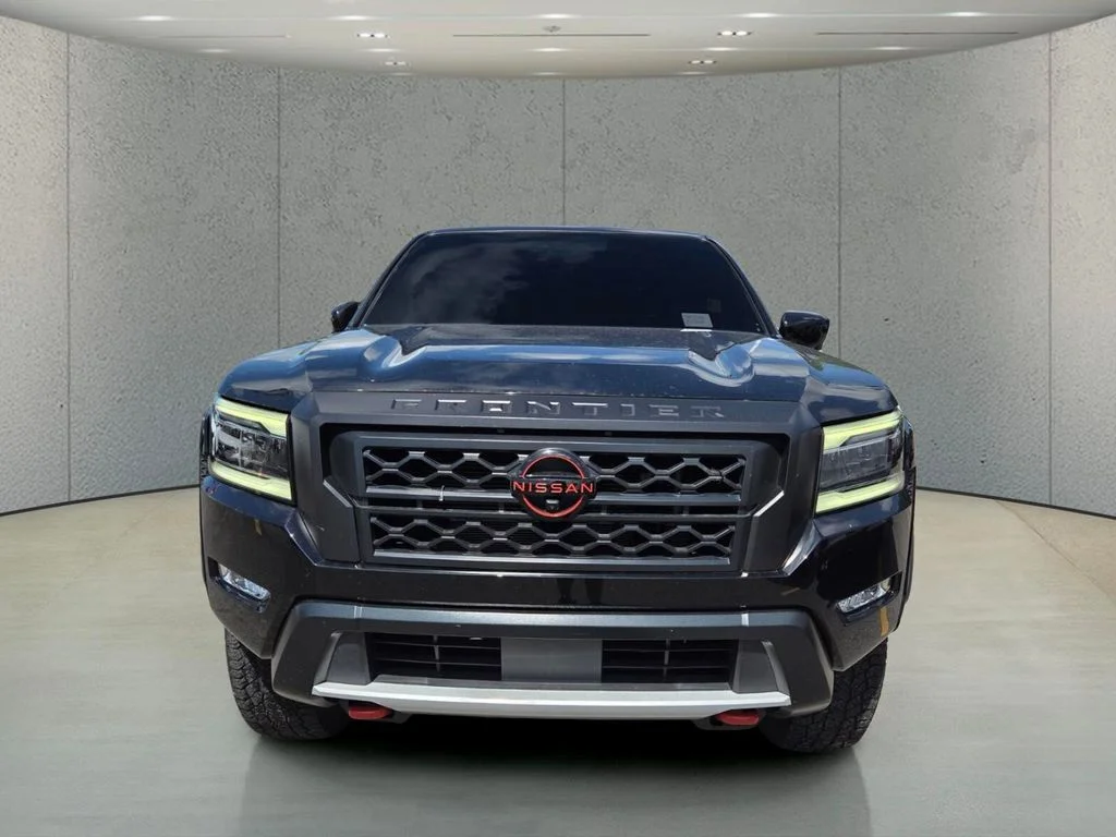 Used 2023 Black Nissan PRO-4X image 8