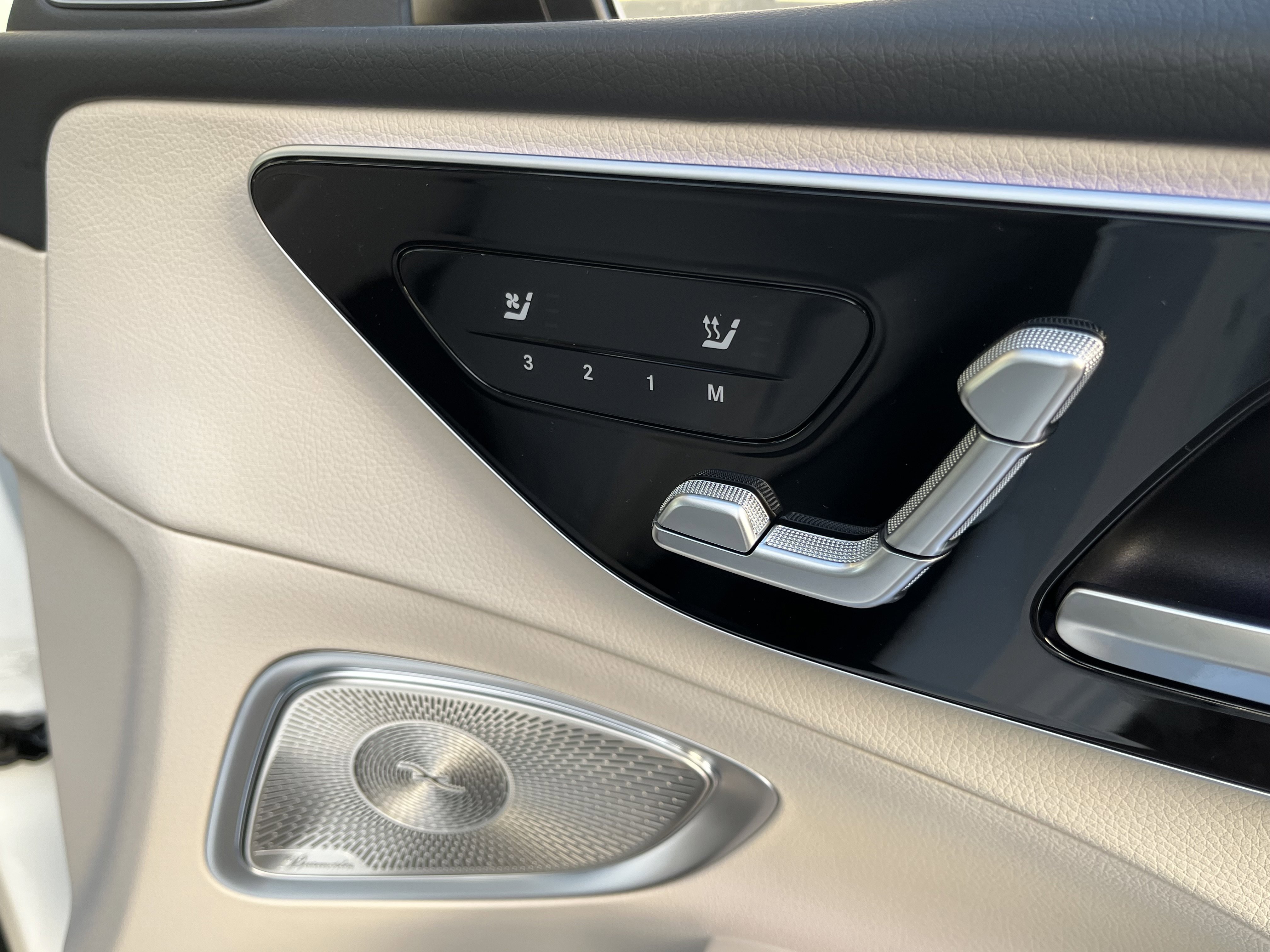 New 2026 POLAR WHITE Mercedes-Benz C 300 image 23