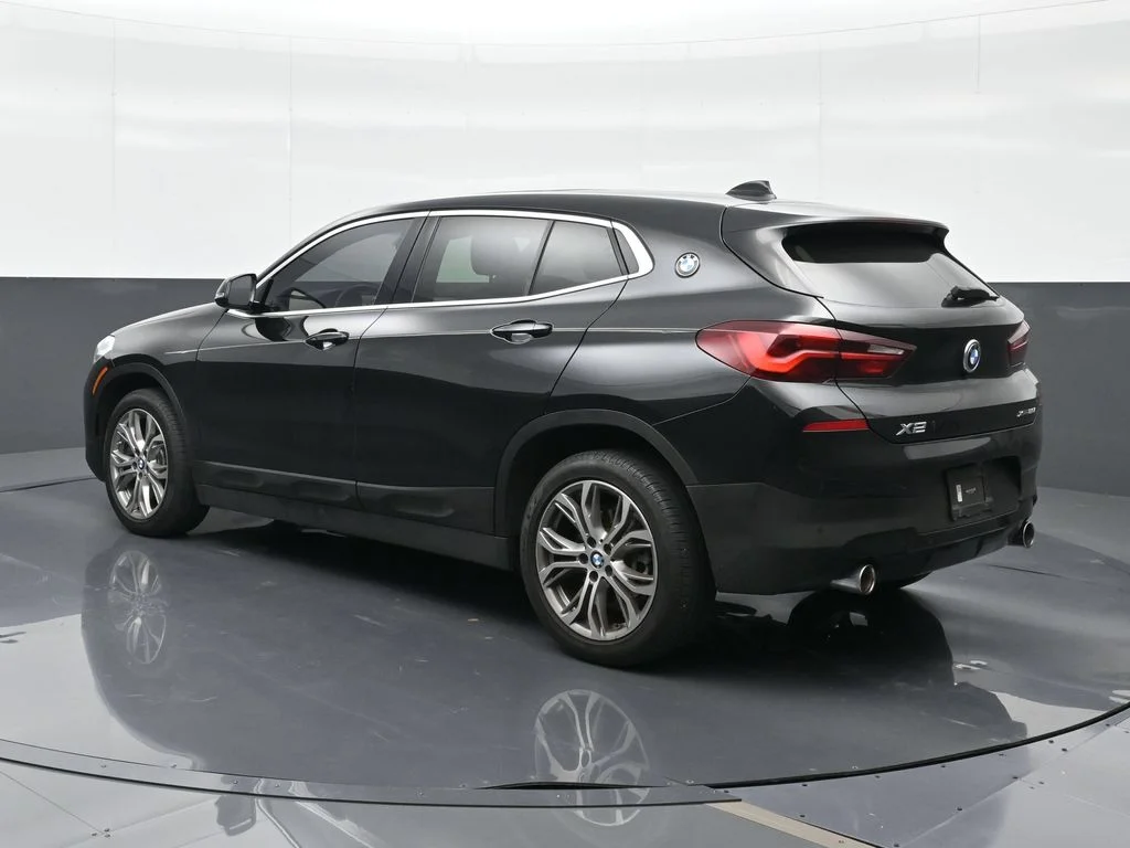 Used 2021 Black BMW xDrive28i image 2
