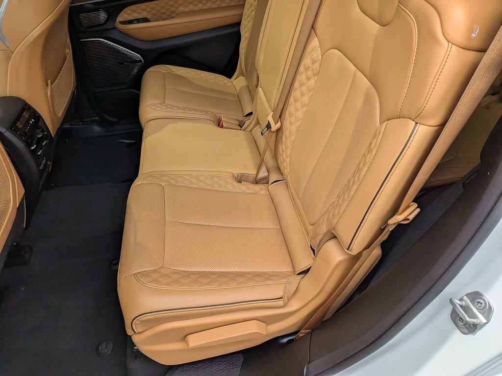 Used 2023 White Jeep Summit image 29