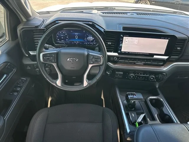 Used 2024 White Chevrolet RST image 15