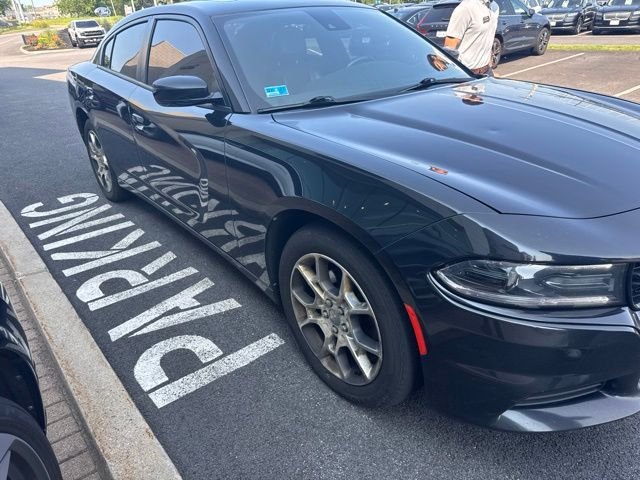 Used 2015 Black Dodge SXT image 2