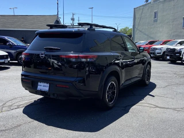 Certified Used 2023 Super Black Nissan Rock Creek image 4
