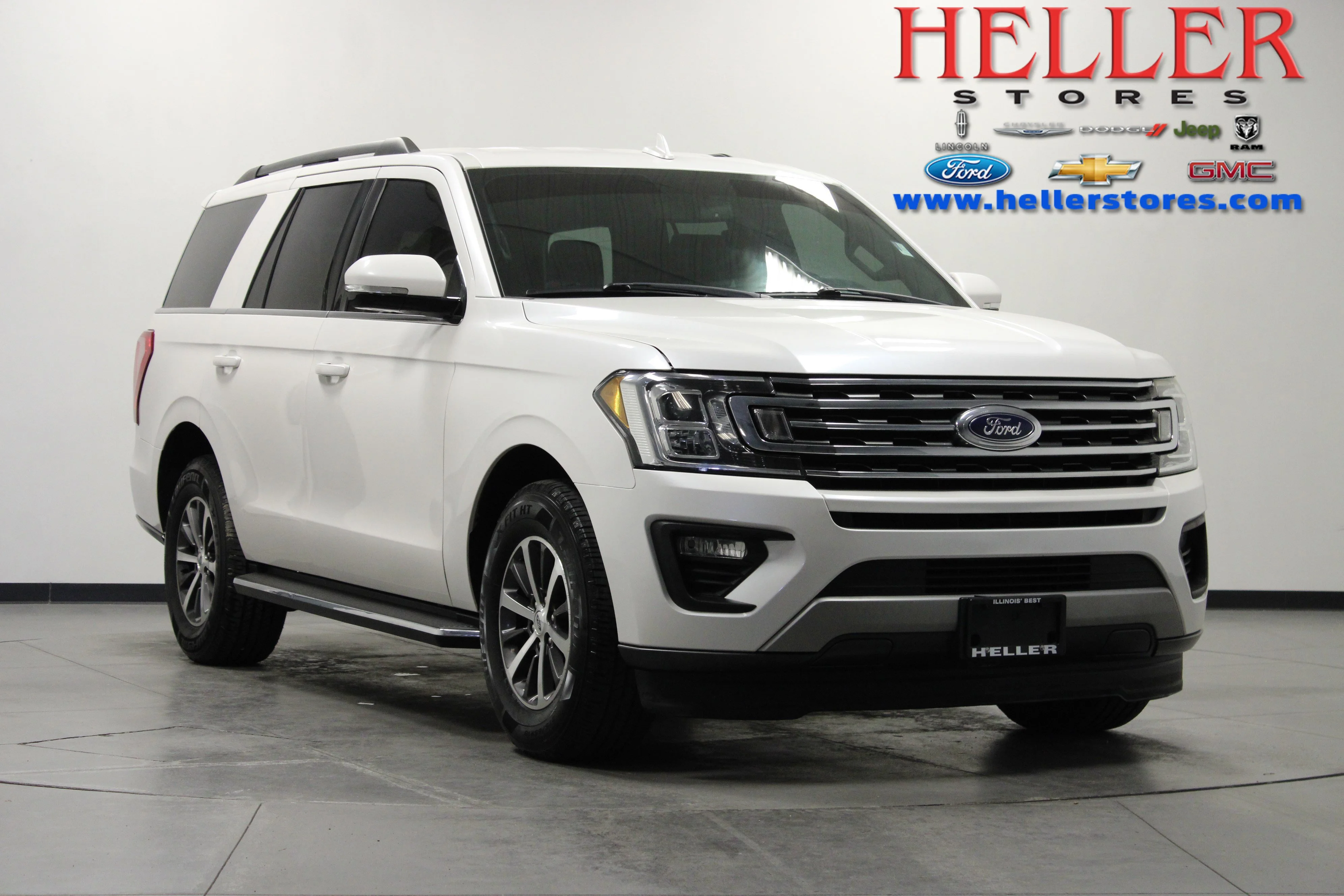Used 2019 White Platinum Metallic Tri-Coat Ford XLT image 1