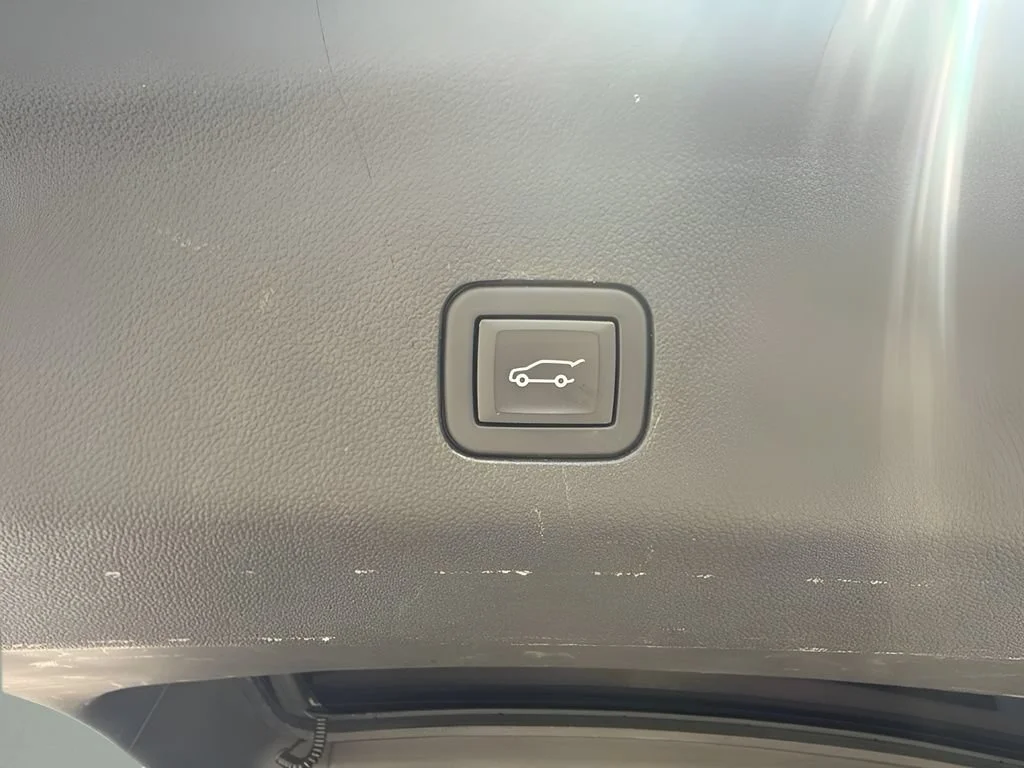 Used 2023 Black Chevrolet RST image 34