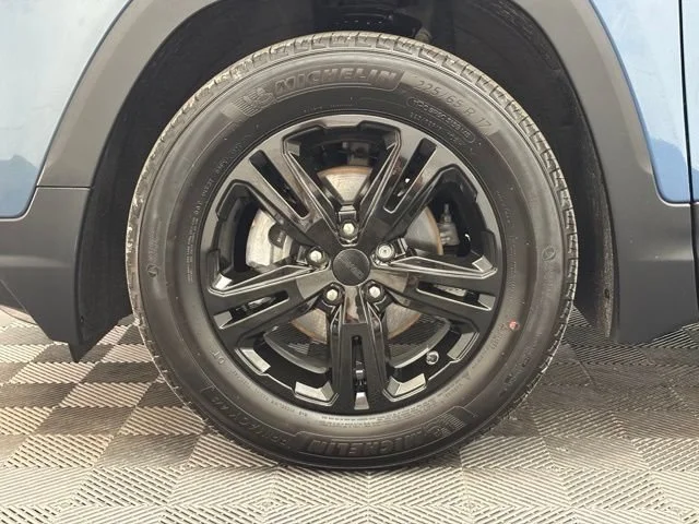 Used 2024 Downpour Metallic GMC SLE image 11