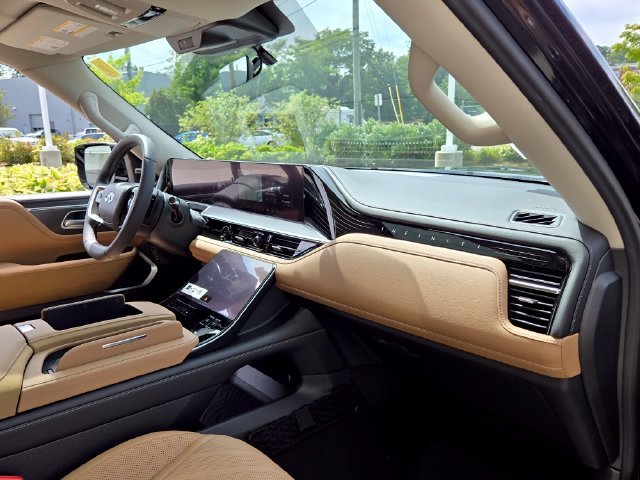 New 2027 Black Obsidian INFINITI Luxe 4WD image 17