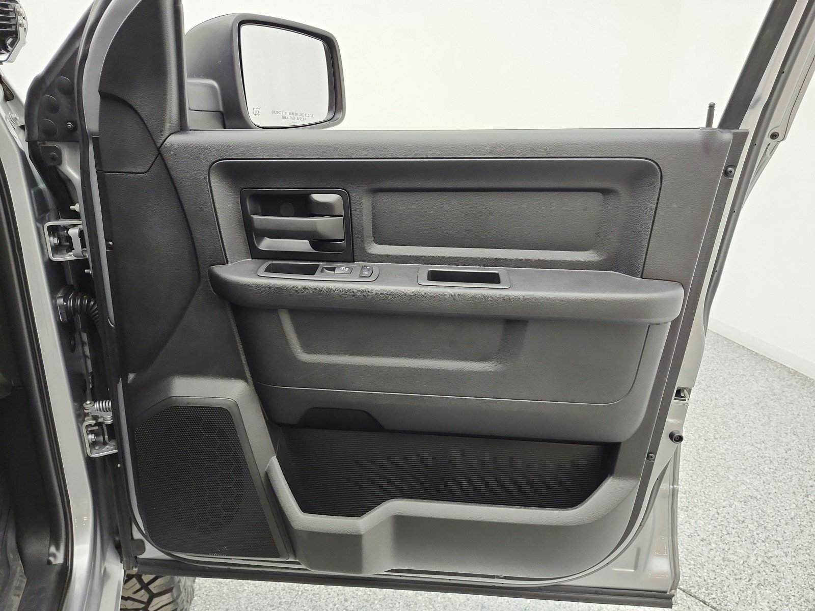 Used 2022 Billet Silver Metallic Clearcoat Ram Tradesman 4x4 Crew Cab 6'4 Box image 20