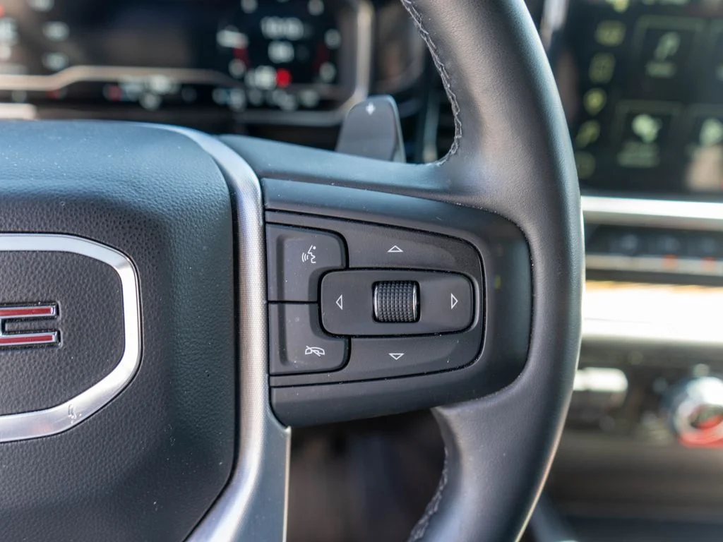 Used 2025 Black GMC Elevation image 18