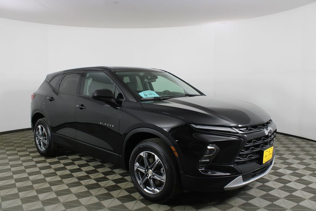 2023 Chevrolet Blazer 2.0T 2LT AWD's photo
