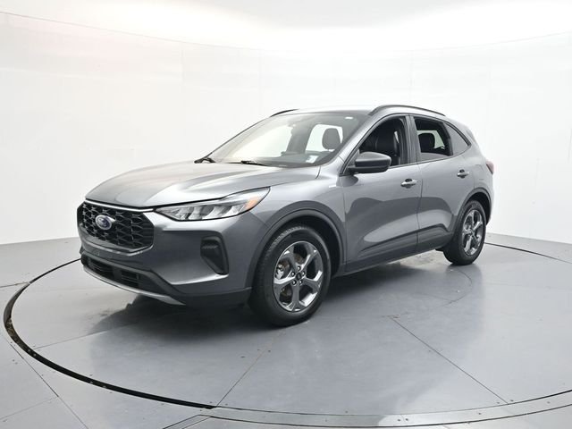 Used 2025 Gray Metallic Ford ST-Line image 3