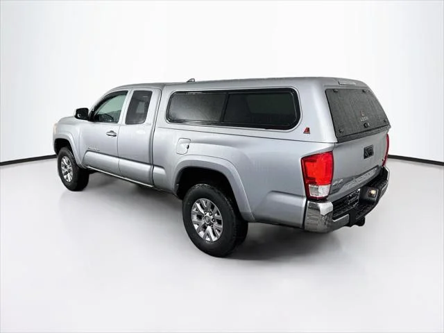 Certified Used 2017 SILVER ME Toyota  image 5