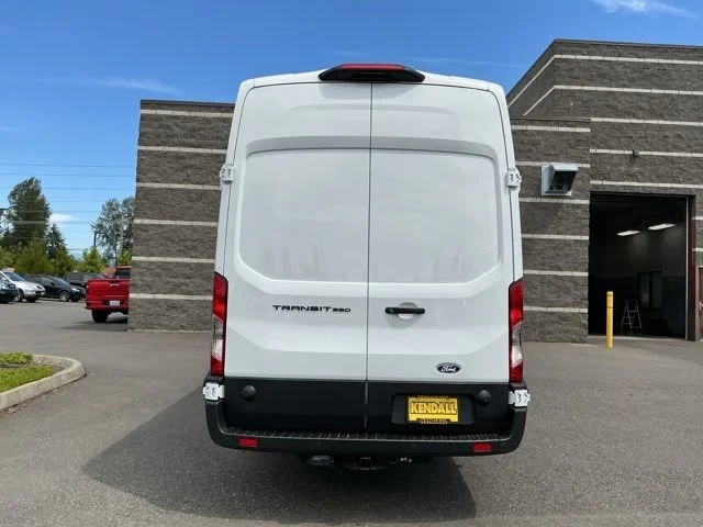 New 2026 Oxford White Ford Base image 5